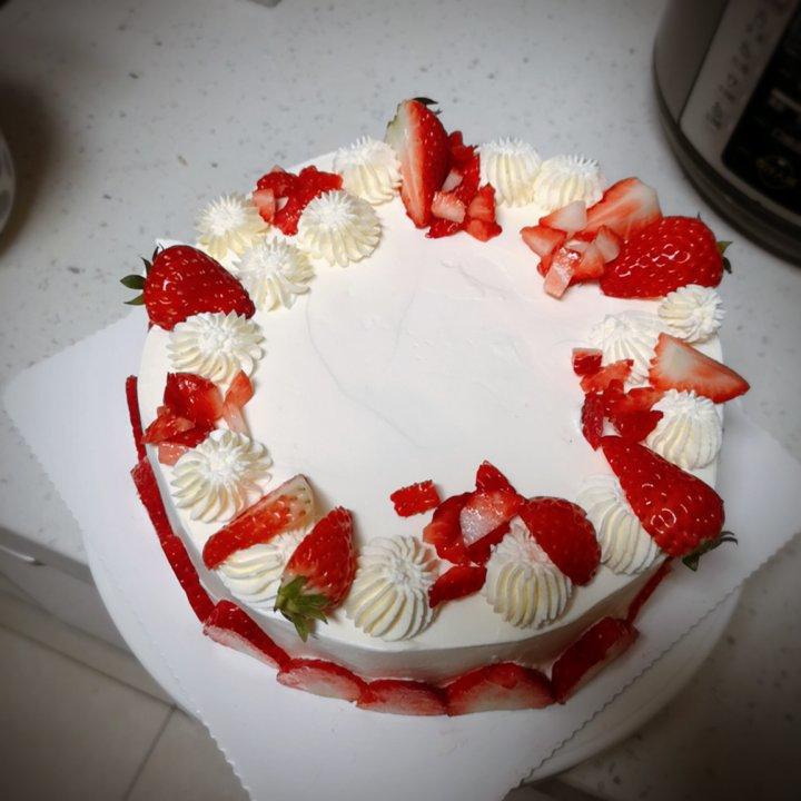 草莓蛋糕（自制草莓酱）