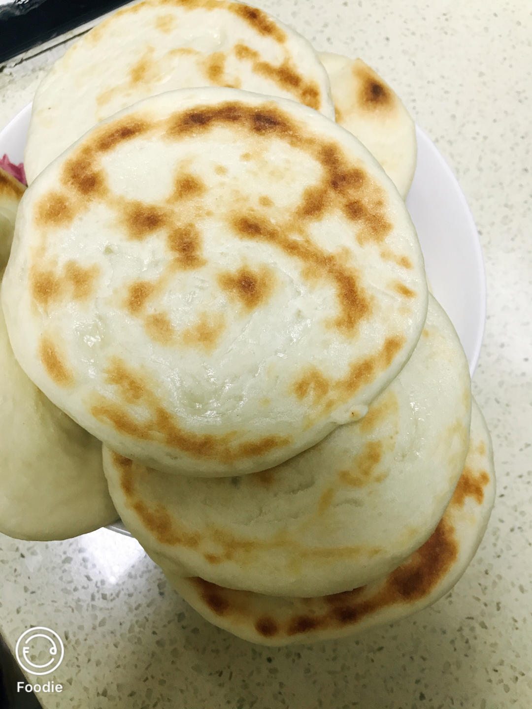肉夹馍，白吉馍