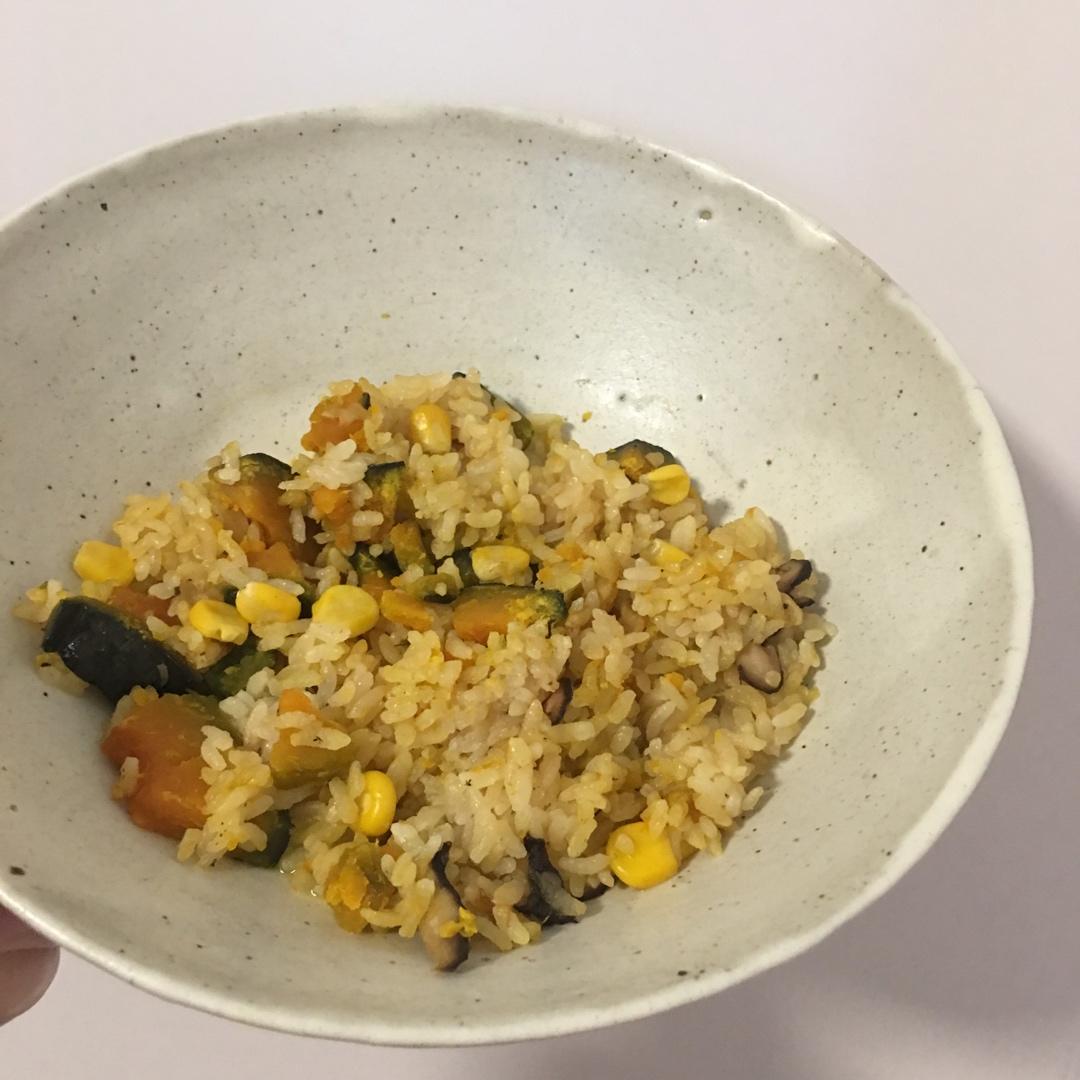 贝贝南瓜焖饭