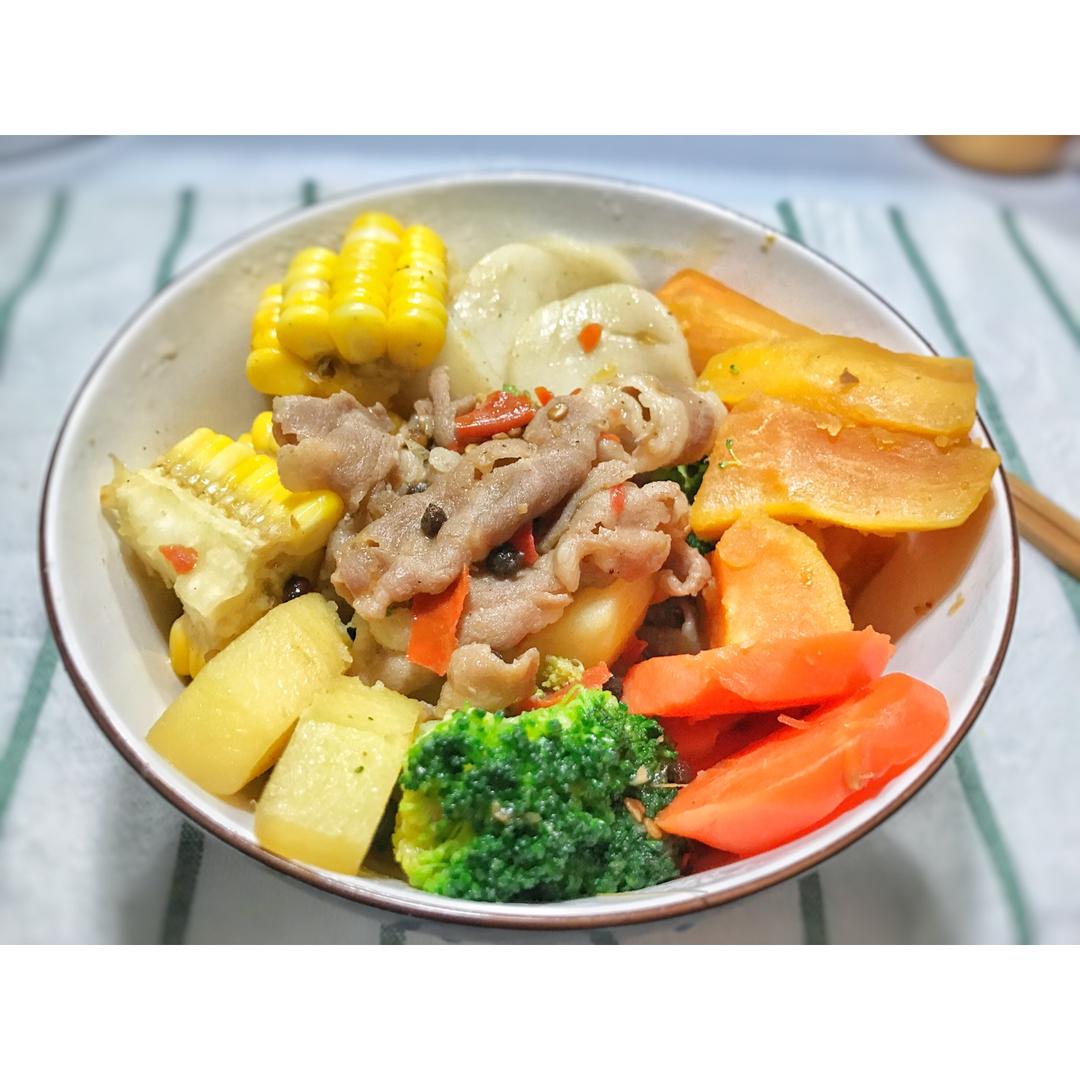 让我们红尘作伴，吃的白白胖胖~ 吃吃吃。