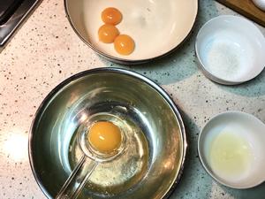 宝宝小零食—鸡蛋饼干（少糖无油版）的做法 步骤2