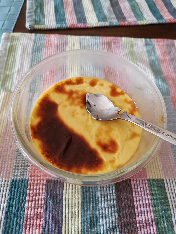 Crèmebrulée。法式烤布雷。焦糖布丁。