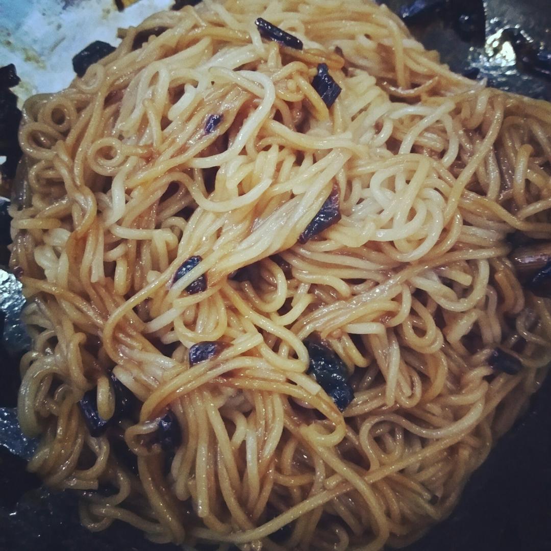 葱油拌面（快手简单，美味无敌）