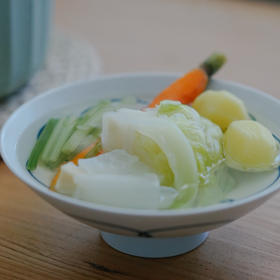 鲜甜蔬菜汤【北鼎铸铁锅】