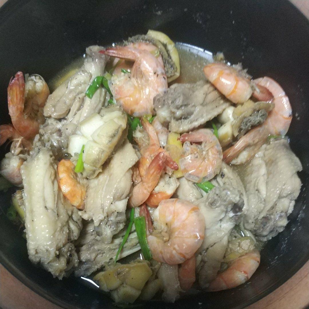 鸡翅鲍鱼虾煲