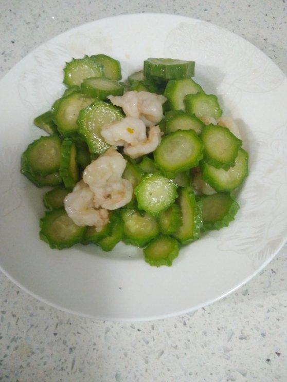 丝瓜炒不黑有诀窍——丝瓜炒虾米