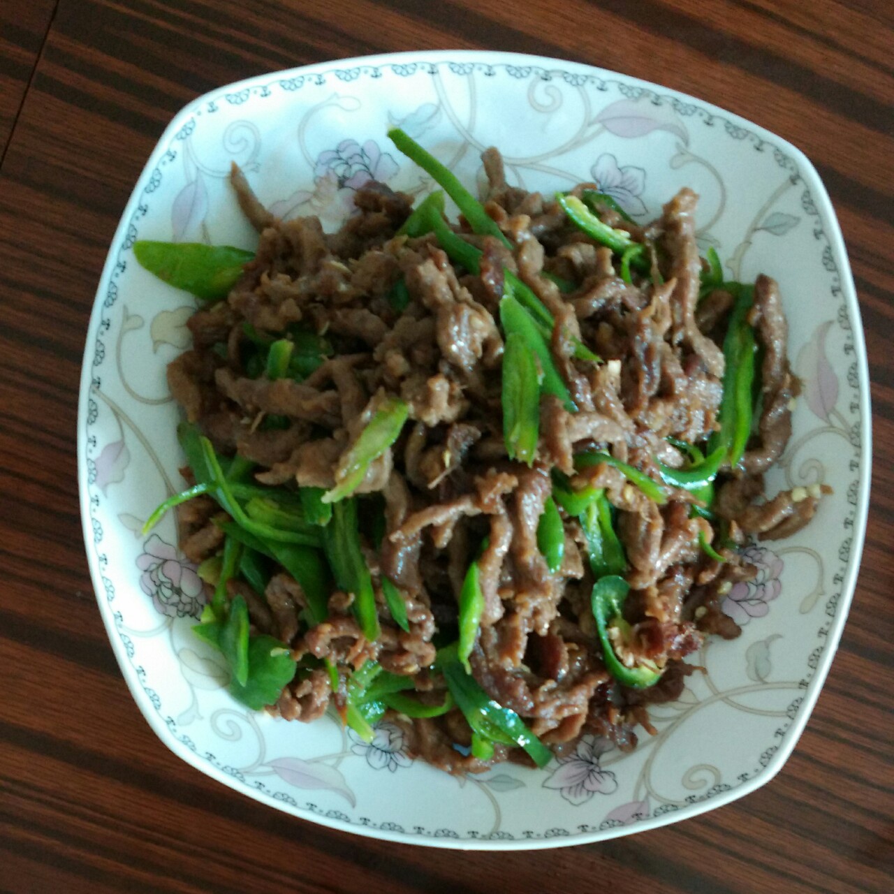 尖椒牛柳