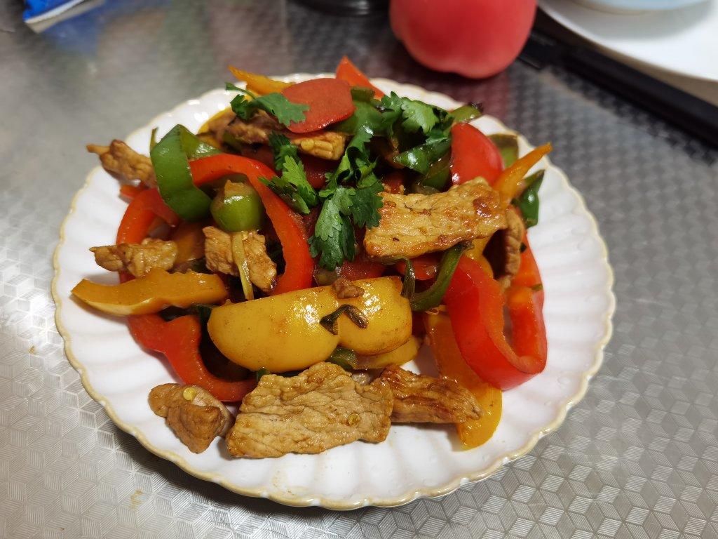 青红椒炒卤牛肉