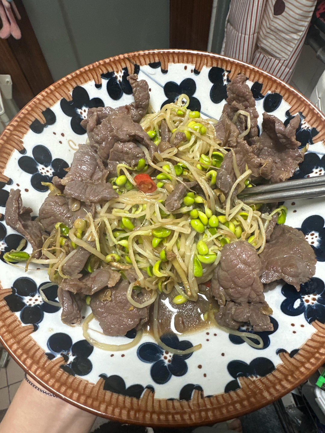 温州人喜欢的豆芽韭菜炒牛肉
