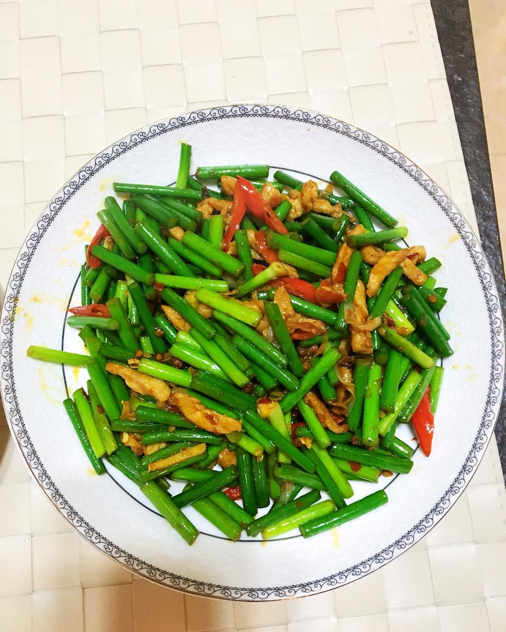 circle1209做的蒜薹炒肉丝