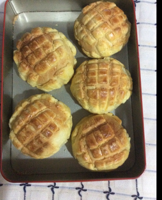 菠萝包