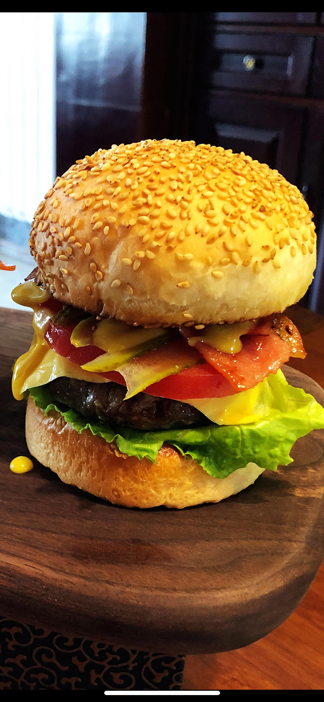 自制牛肉培根汉堡