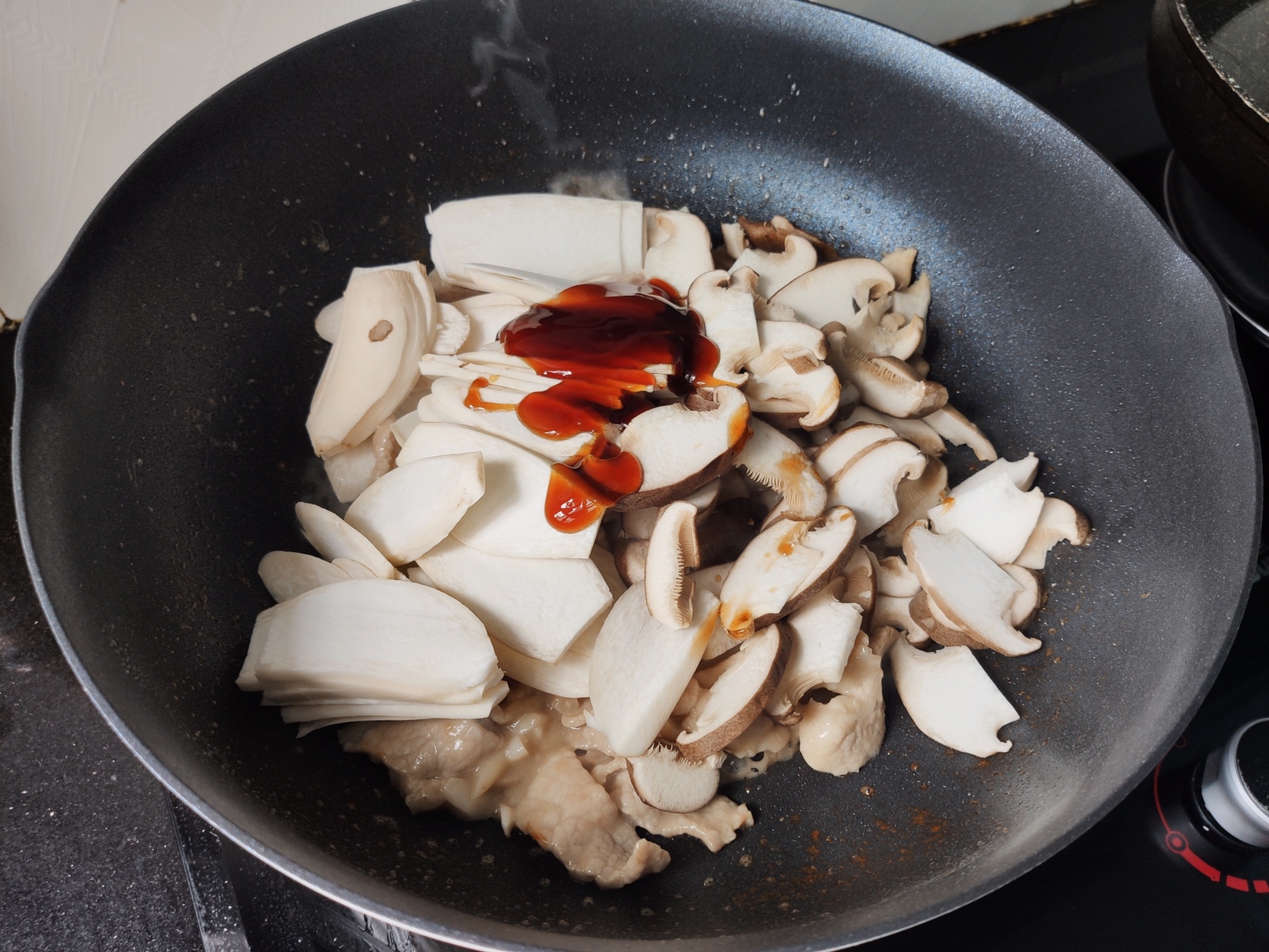 蚝油杏鲍菇炒肉片的做法 步骤4