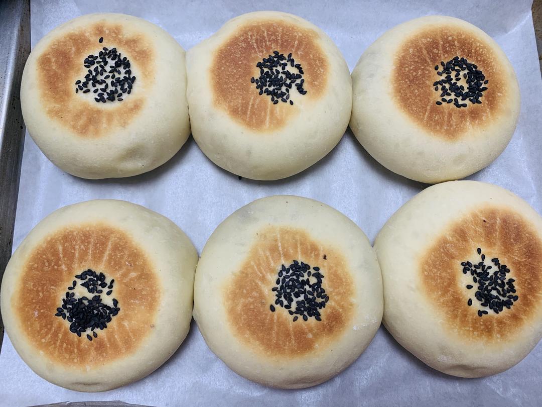 豆沙馅大鼓面包（烫面法）-烤箱版食谱的做法
