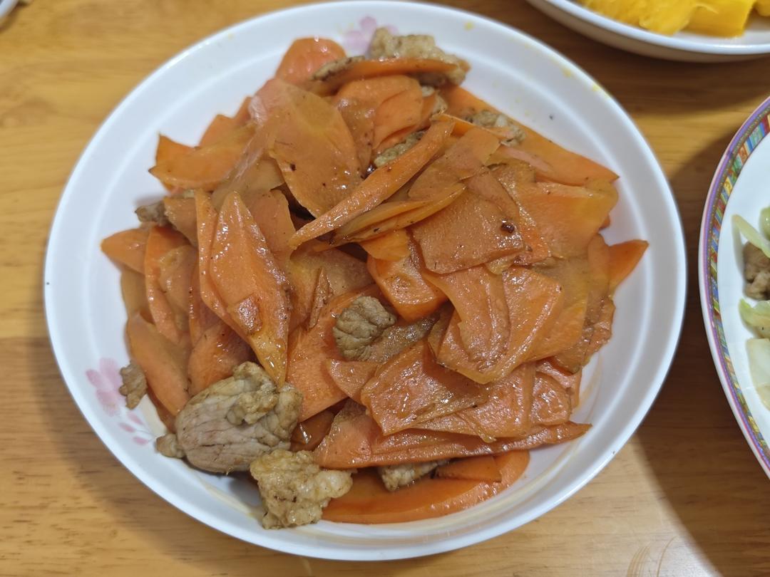 超下饭的胡萝卜炒肉