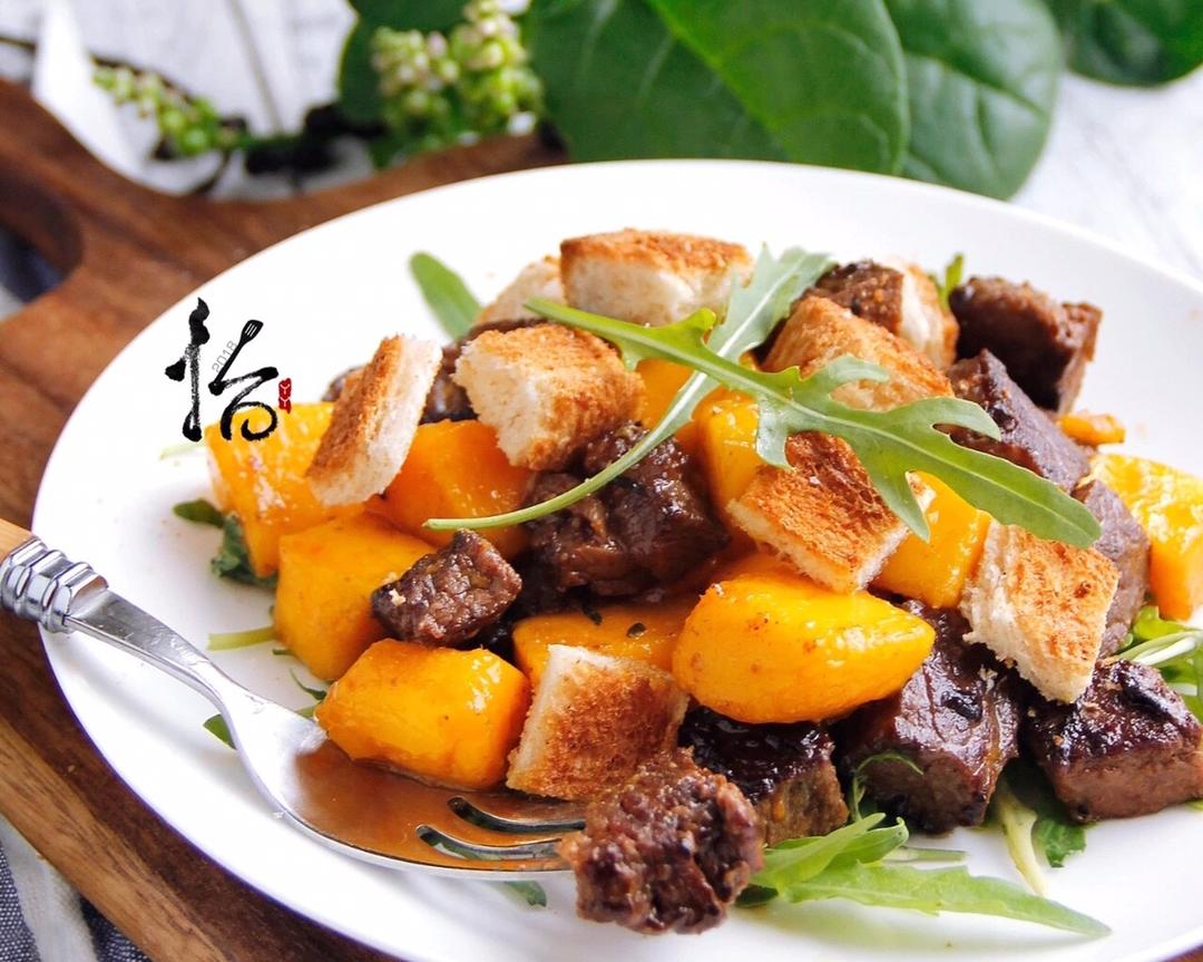怡s【牛肉芒果沙拉】的做法