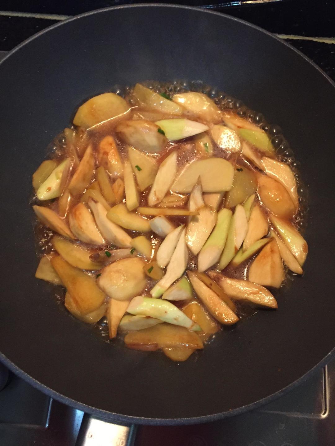 三白炒素【茭白土豆慈姑】的做法