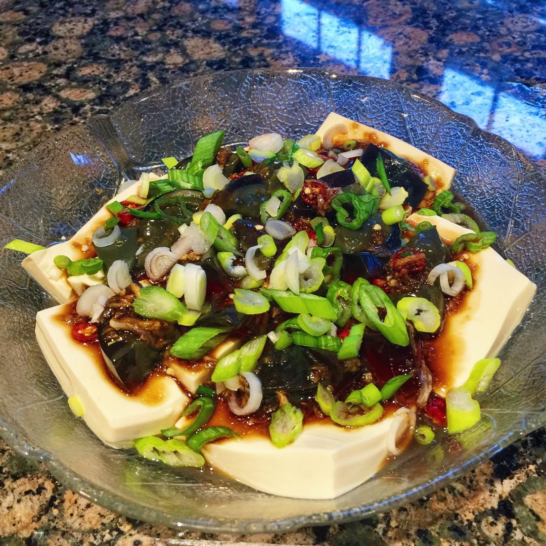 皮蛋豆腐