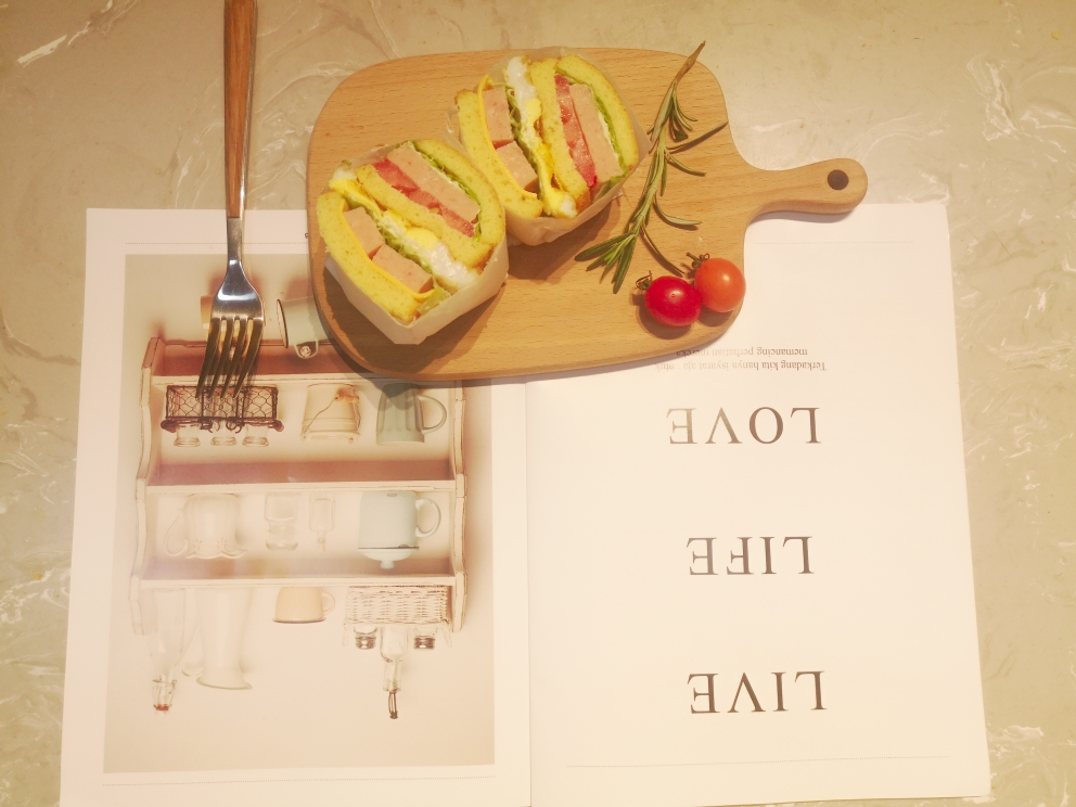 生酮KETO简易早餐三明治快手微波炉的做法