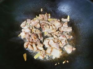 蒜苔炒肉（奶奶版）的做法 步骤4