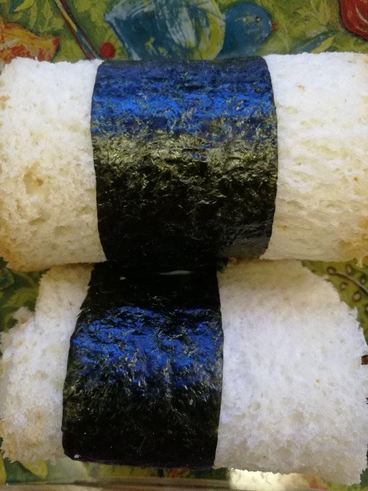 海苔肉松土司卷
