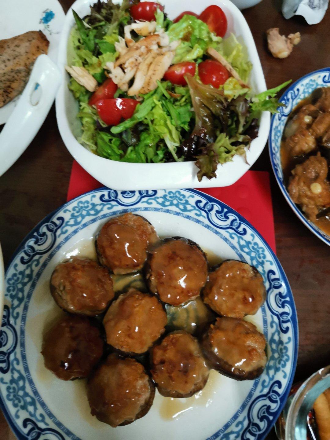 美味的肉酿香菇～～孩子爱吃的下饭菜