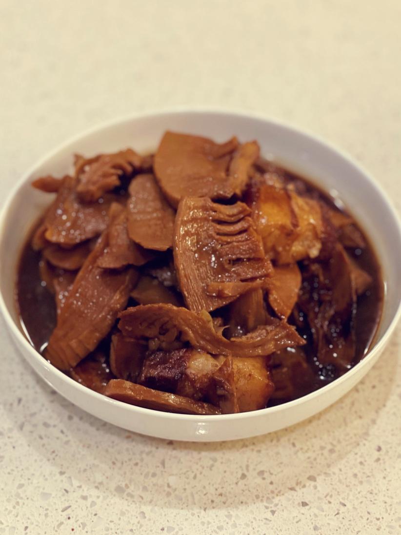 梅干菜笋干烧肉的做法