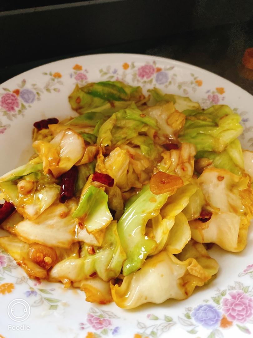厨师长教你：“手撕包菜”的家常做法,简单又不失美味