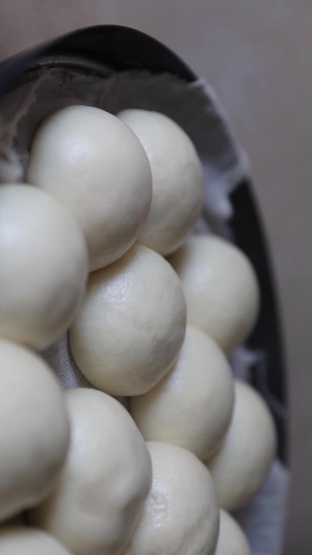新手做馒头也能100%成功——附上非常详细的视频步骤（一次发酵法）