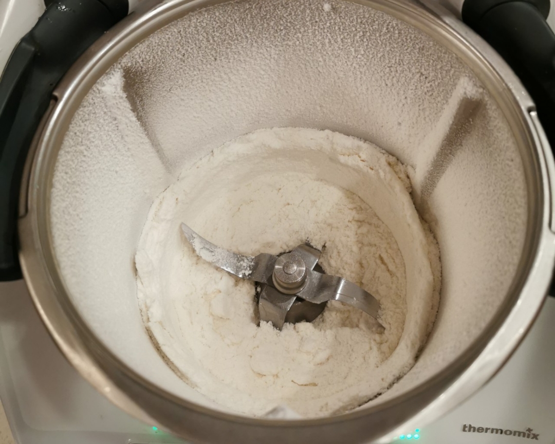 小美10秒磨冰糖粉的做法