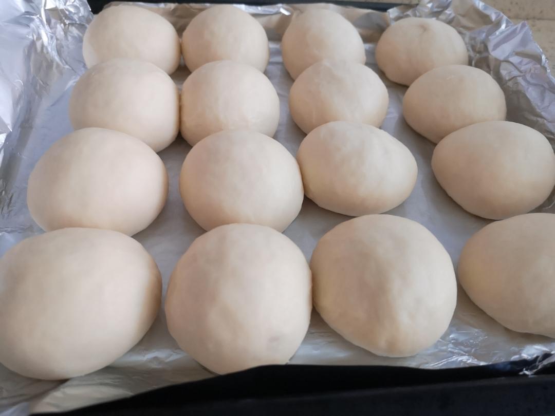 🥛超简单快手，柔软拉丝，一次发酵，牛奶小餐包