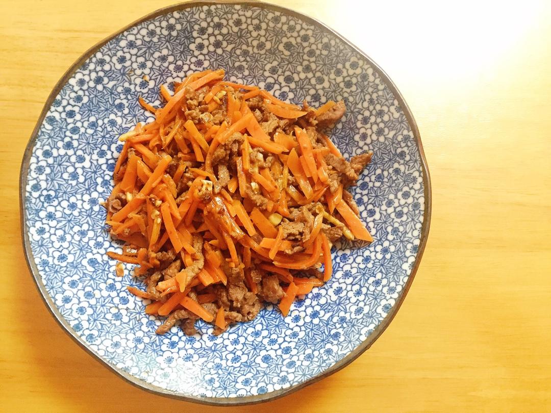 胡萝卜炒牛肉丝