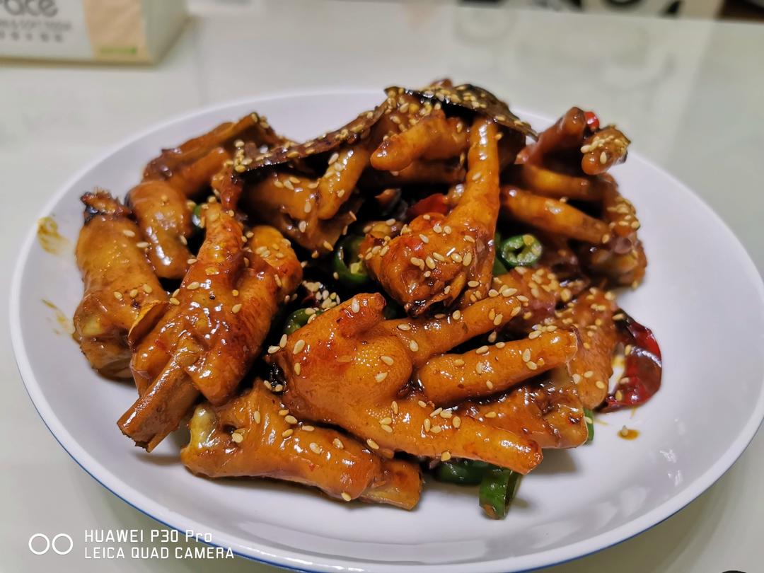 🔥好吃到连骨头都不放过的红烧鸡爪，软烂入味，特别好吃❗️