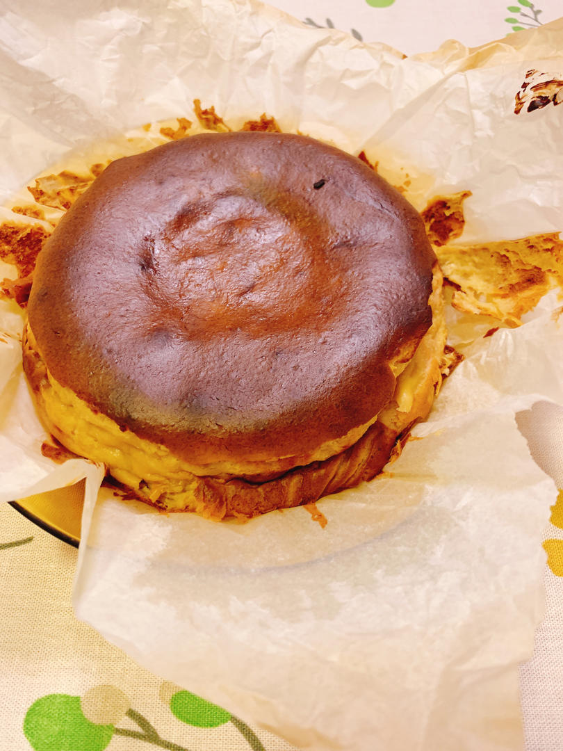 我丑但是我很美味的西班牙巴斯克奶酪蛋糕