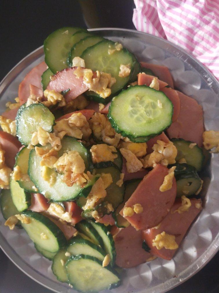 五分钟轻松搞定❗黄瓜火腿炒鸡蛋，营养低脂