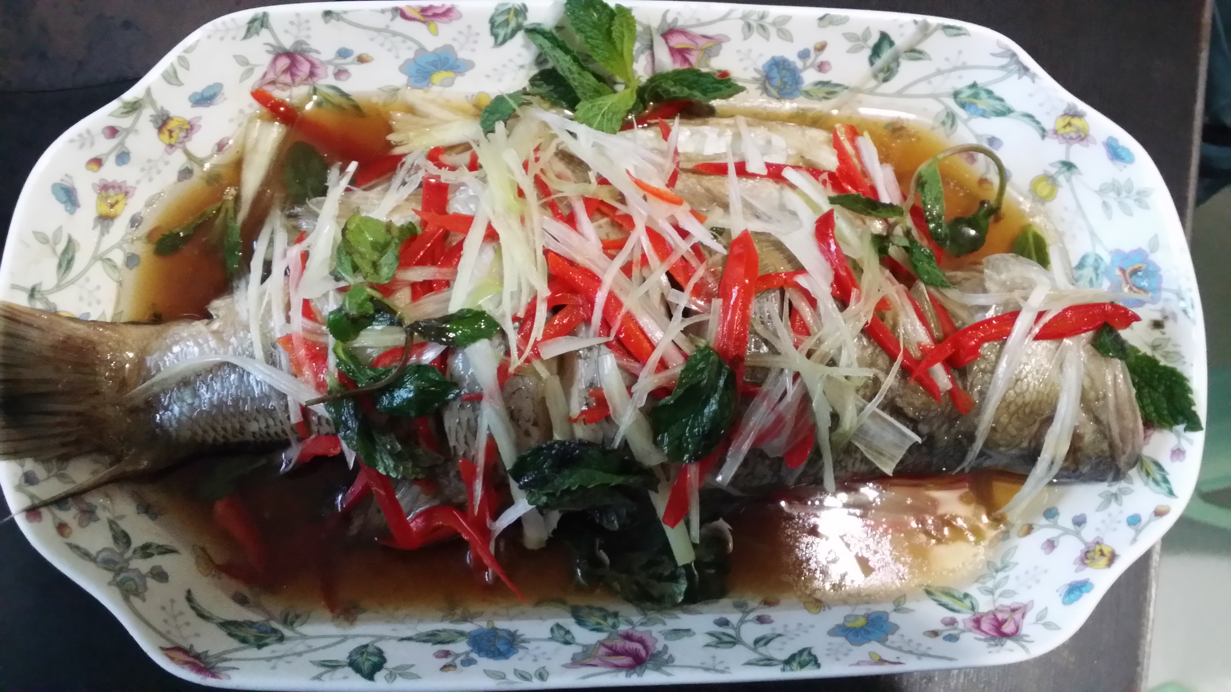 豉油清蒸鱼 清蒸鲈鱼