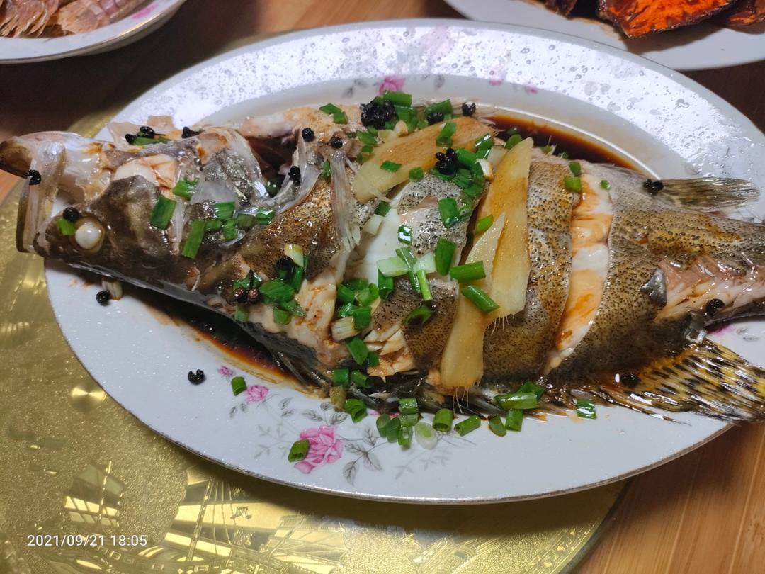 清蒸鲈鱼