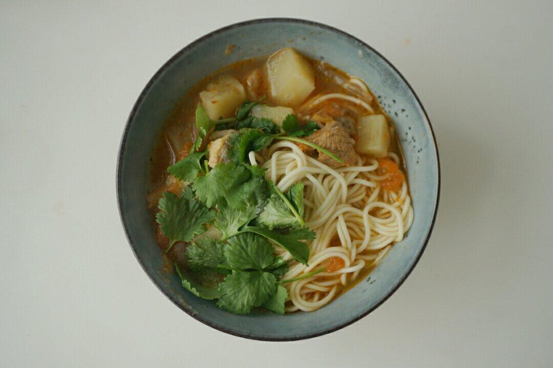 【番茄土豆炖牛腩】