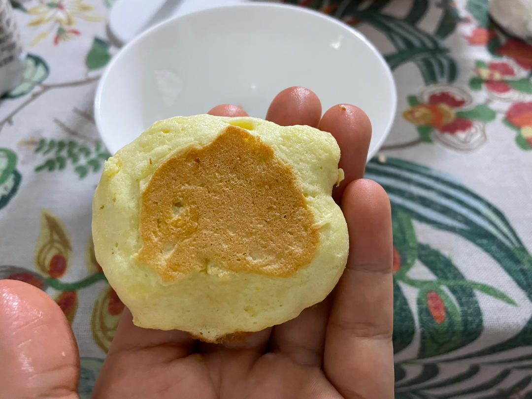 鸡蛋饼干