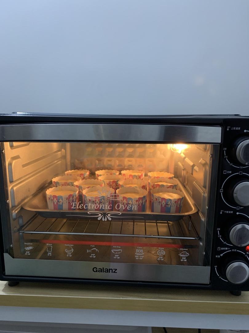 纸杯蛋糕 8寸戚风蛋糕的量