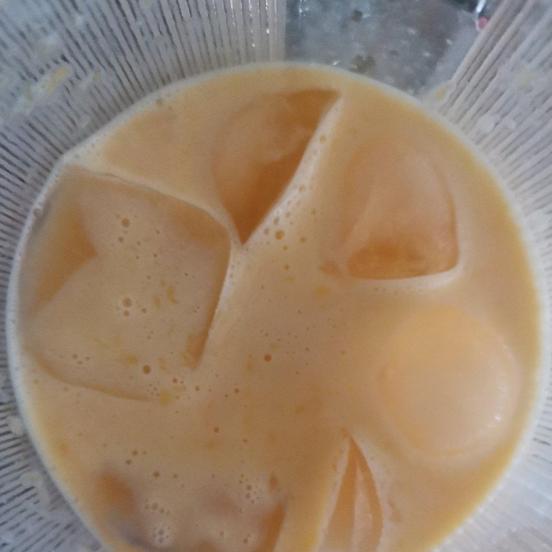 最简单的夏日凉品芒果奶昔