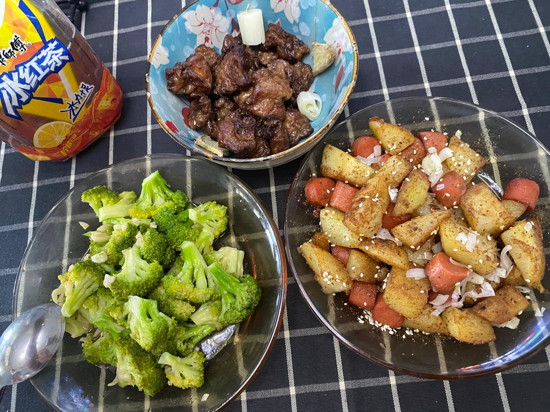 烧烤风味的土豆小香肠