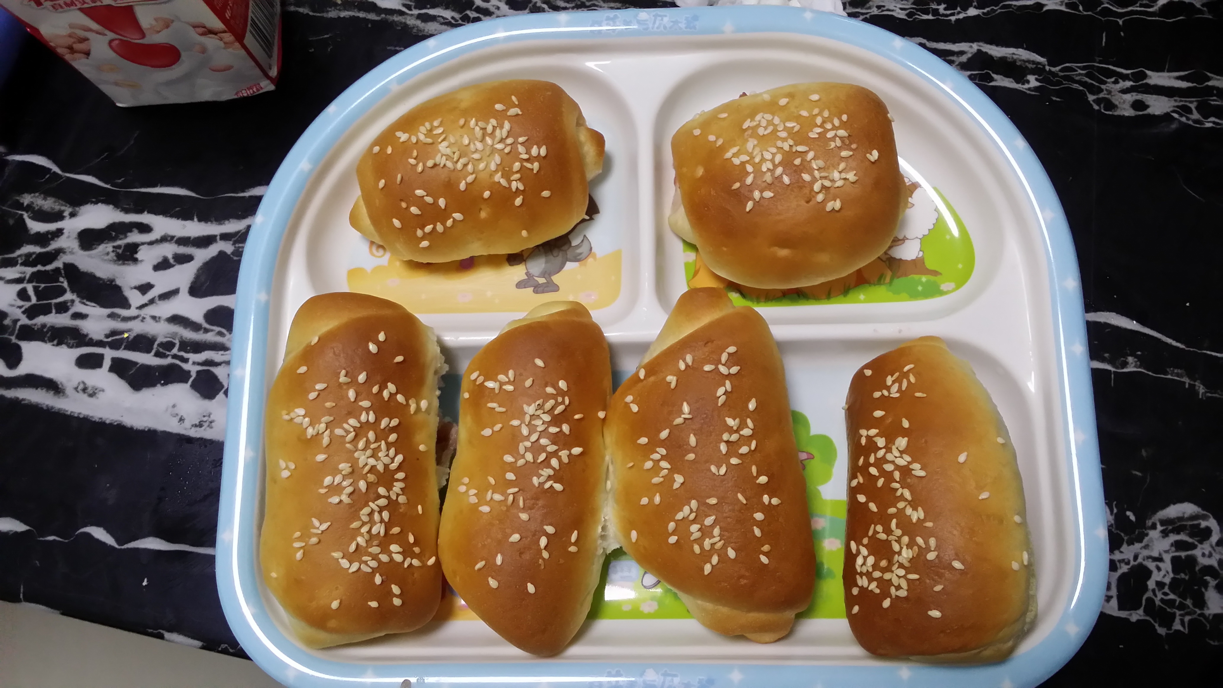 黄油面包卷