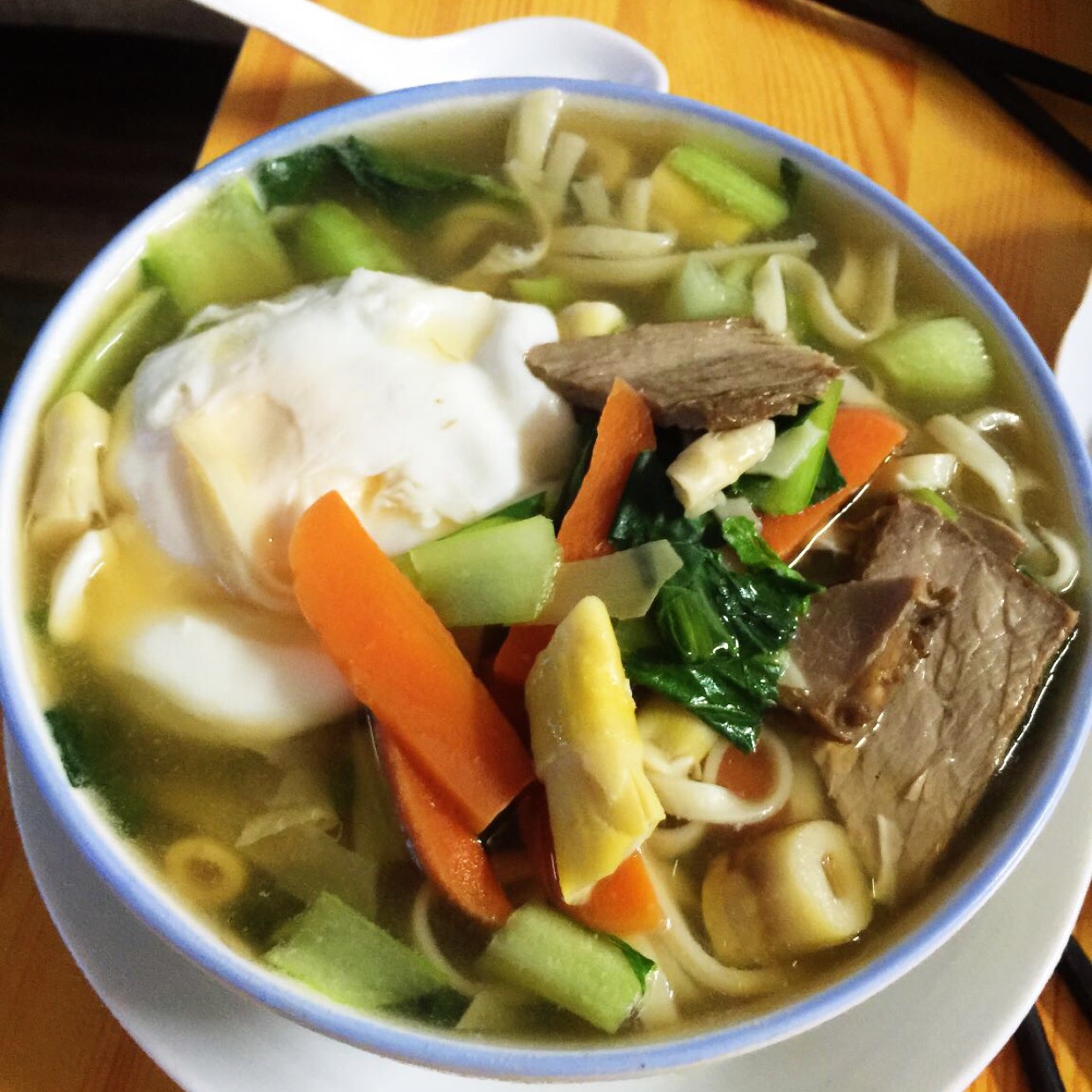 简单的荷包蛋酱油面