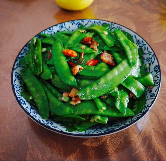 腊肠炒荷兰豆