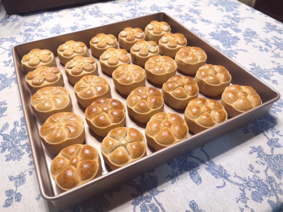 广式月饼—蛋黄莲蓉月饼