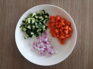 【减脂餐】花菜“无米”炒饭的做法 步骤2