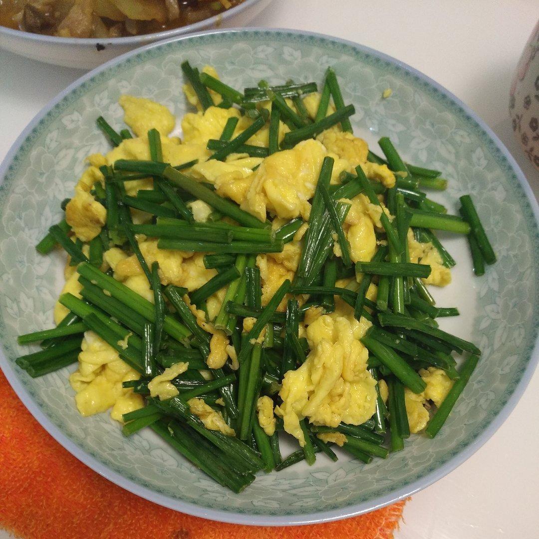 韭菜花炒鸡蛋