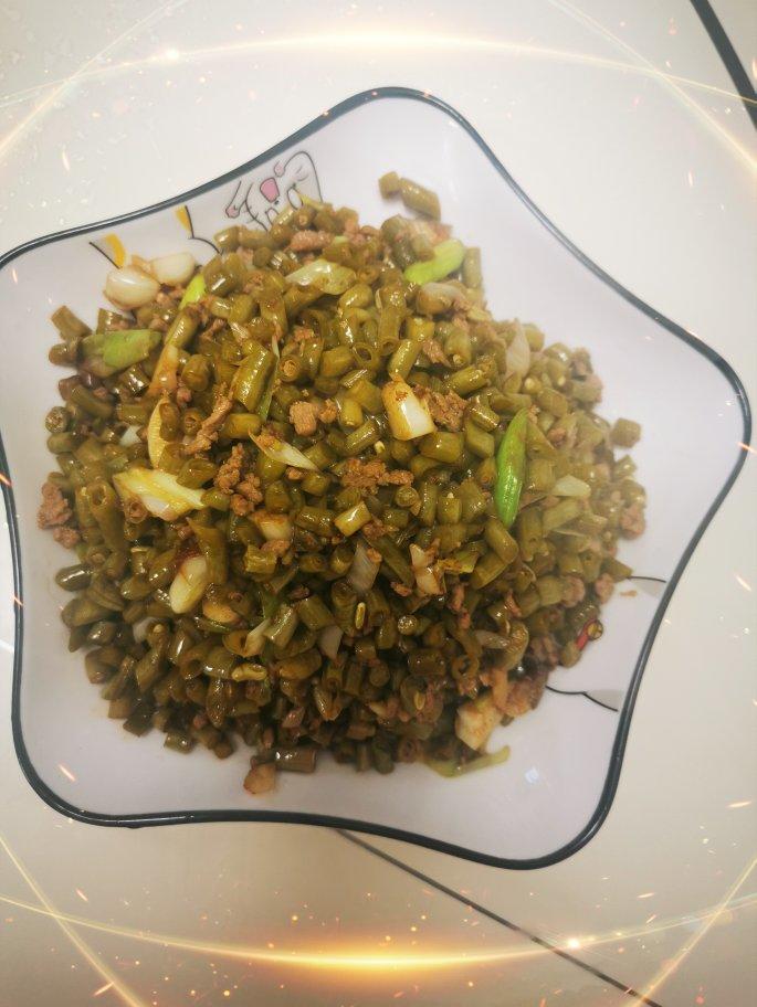 酸豆角炒肉沫