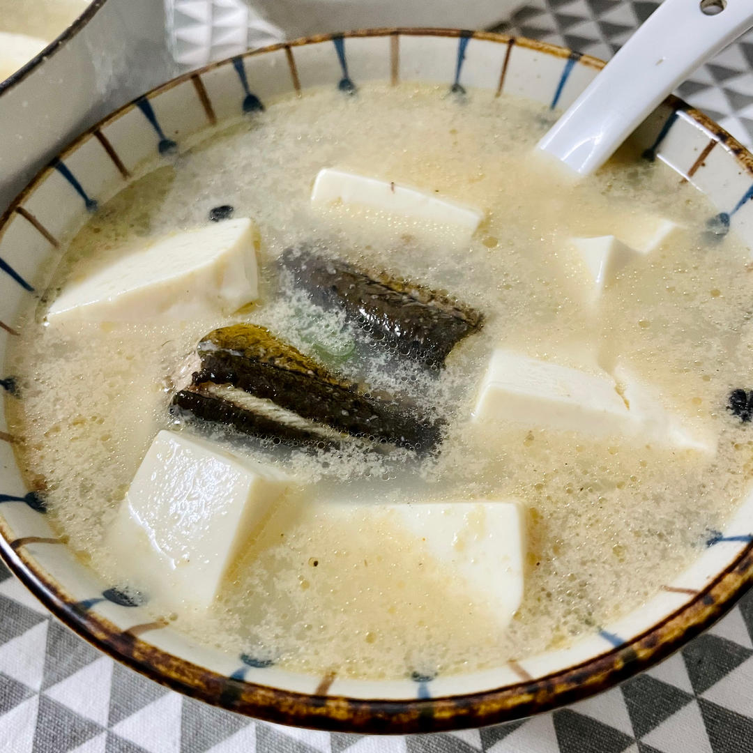 鳝鱼豆腐汤